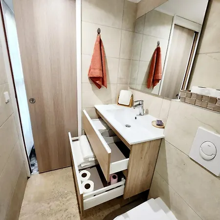 En El 10 Apartman Párizs